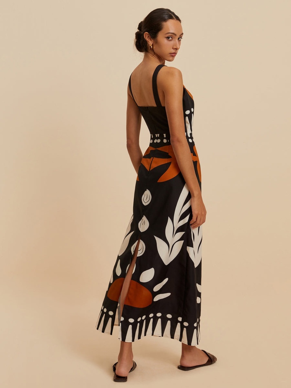 COMMENSE Cutout Zipper Sleeveless Floral Dress - Picture 3 of 5